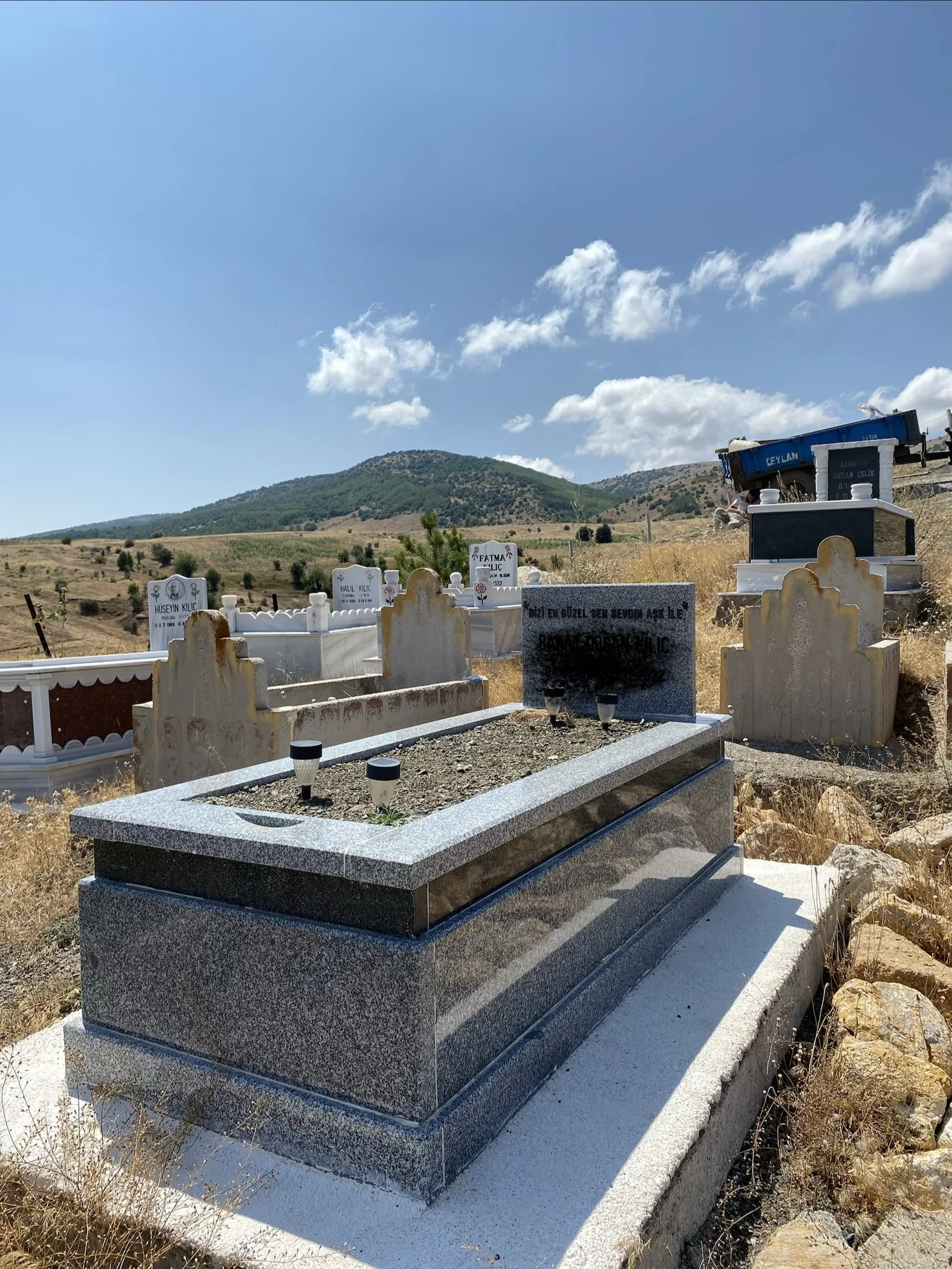 Uygun fiyata kaliteli mezar modelleri 